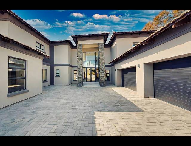 4 BEDROOM HOUSE FOR SALE IN SUNWARD PARK